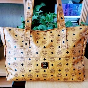 MCM🌕AUTHENTIC Large monogram cognac bag